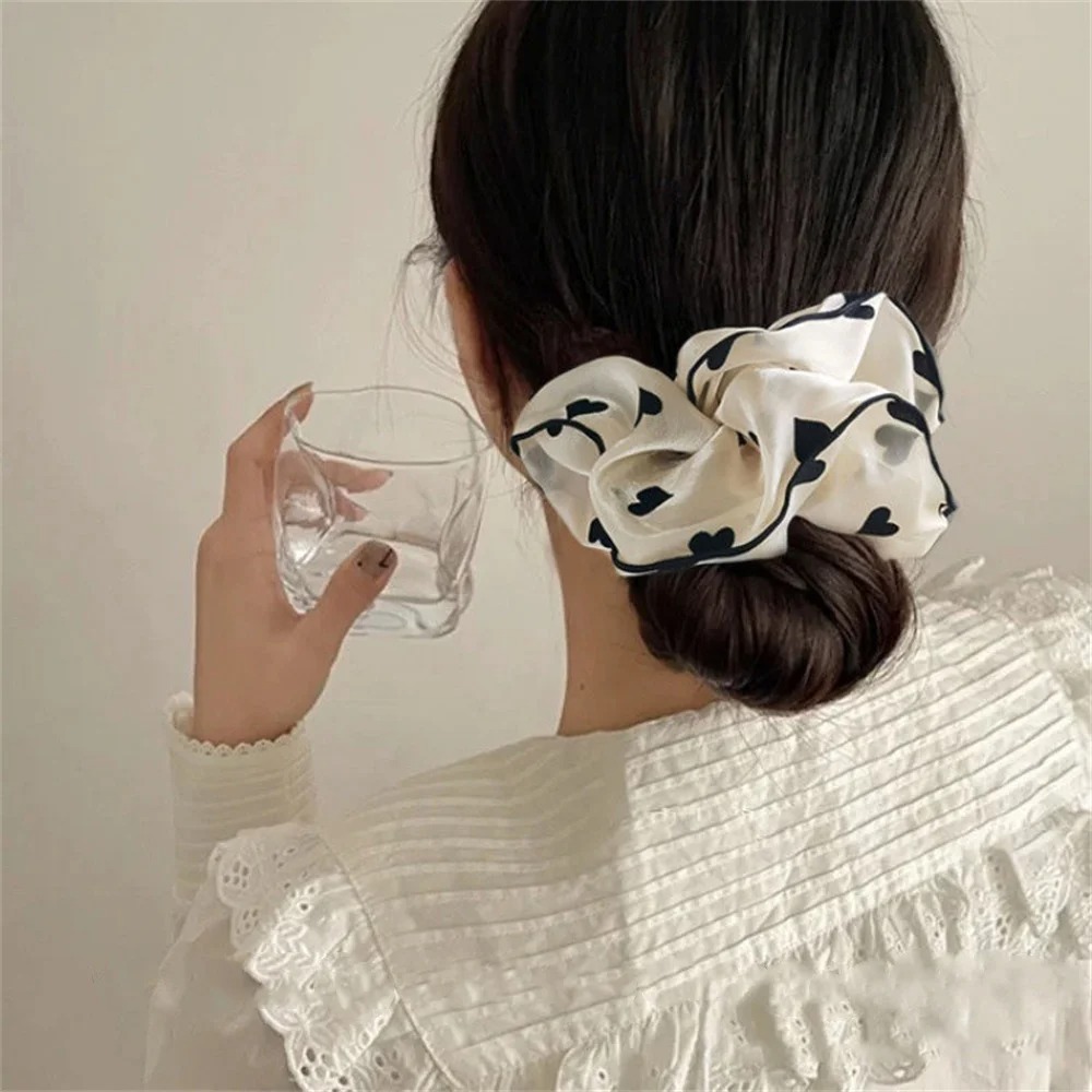 여성용 미니멀리스트 스위트 패브릭 헤어 타이 3개 세트 - Travel Accessories Sale 리뷰 및 가격